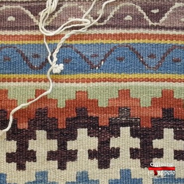 Frange danneggiate di un tappeto - Palermo